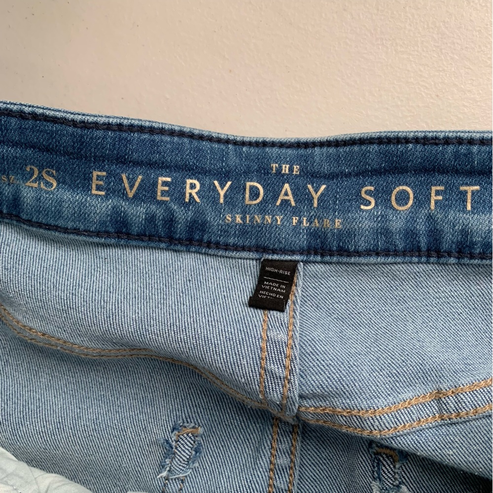 White House Black Market The Everyday Soft Skinny Flare Jeans - Picture 4 of 7
